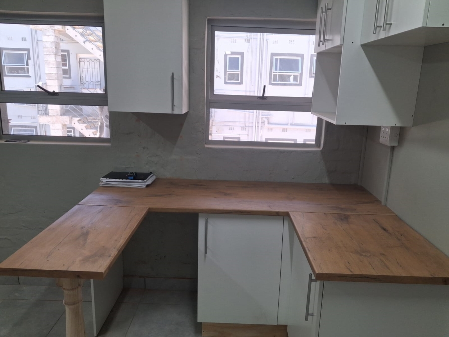 To Let 1 Bedroom Property for Rent in Southernwood Eastern Cape